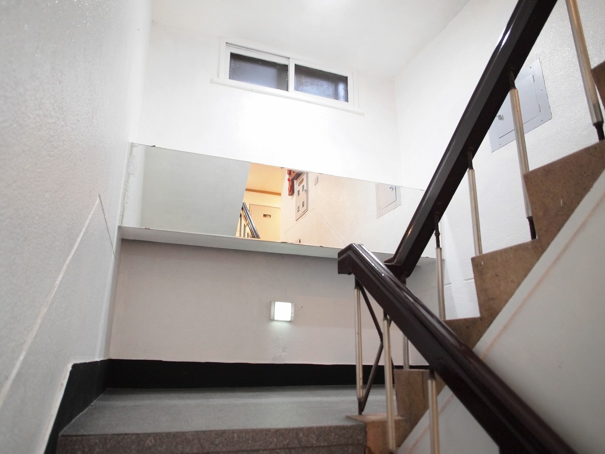 Hostel Gaon Sinchon Seoul Bagian luar foto